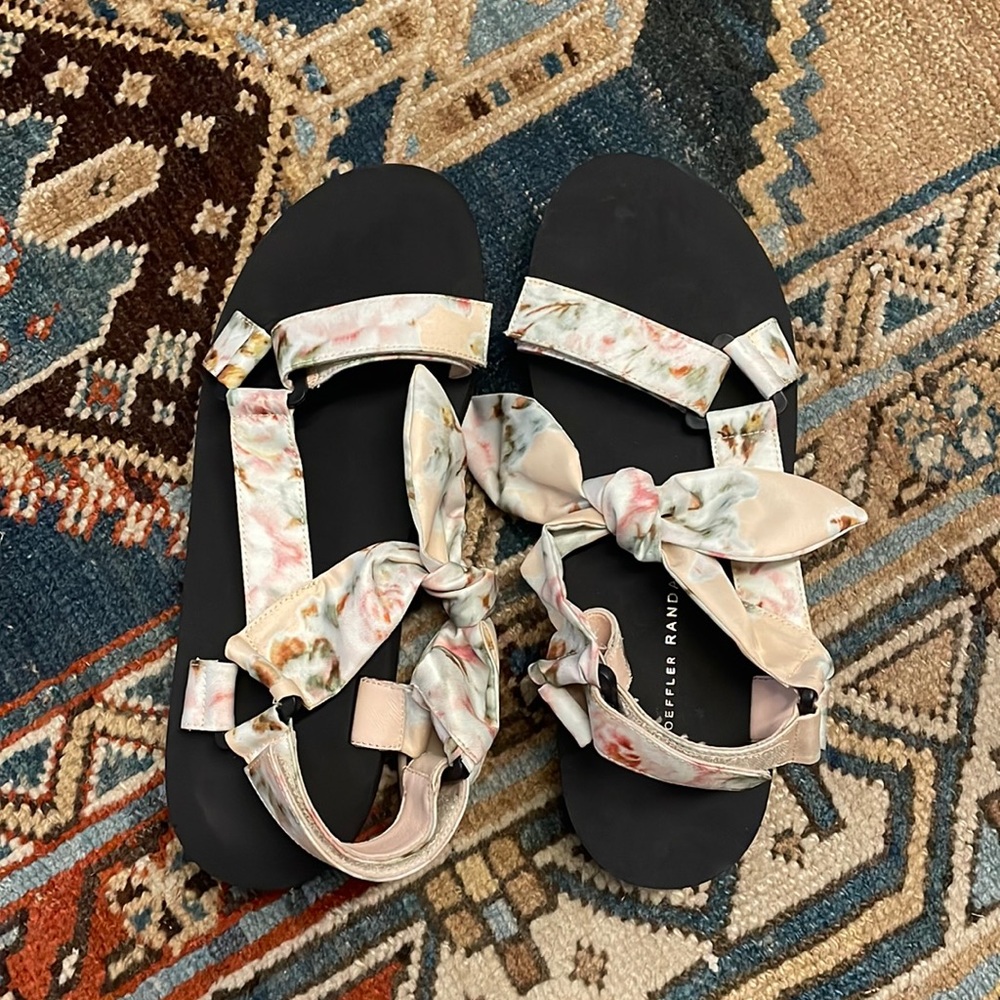 NWOT Loeffler Randall Floral Sandals